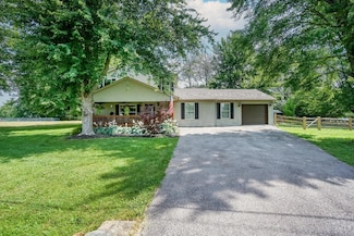 1027 Lorelei Dr, Fayetteville, OH 45118