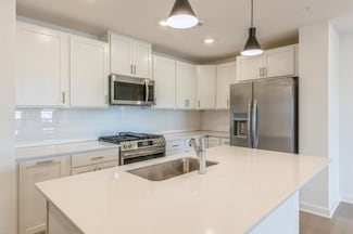 21714 Dahlia Ln, Farmington, MN 55024