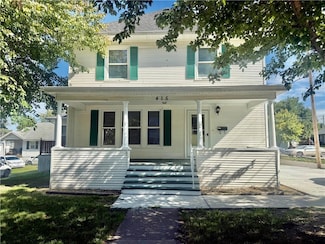 415 W 4th St, Maryville, MO 64468