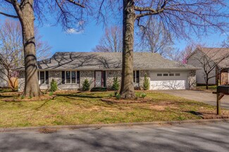 5502 S Roanoke Ave, Springfield, MO 65810
