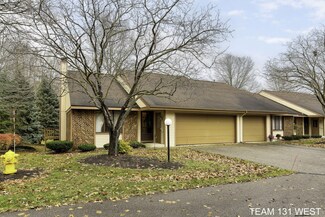 575 Cherry Ln, Holland, MI 49424