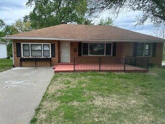 7 Boller Dr, Boonville, MO 65233