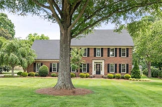 351 Ivy Cir, Advance, NC 27006