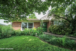 3033 Hikes Ln, Louisville, KY 40220