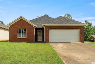 512 Lakeside Cir, Center Point, AL 35215