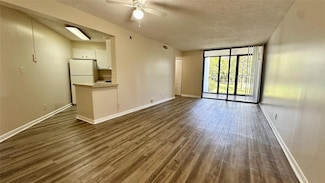 211 Lake Pointe Dr Unit 110, Oakland Park, FL 33309