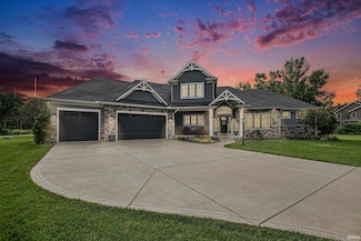 5725 Deer Hollow Dr, South Bend, IN 46614