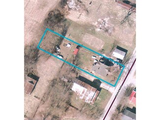 12135 Main St SW, Mauckport, IN 47142
