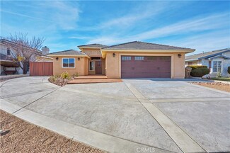 13820 Driftwood Dr, Victorville, CA 92395