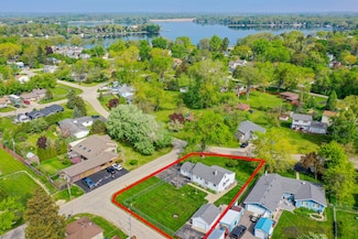 25087 W Claridan Ave, Antioch, IL 60002