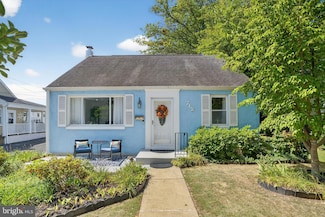 712 Pearl Ave, Morton, PA 19070