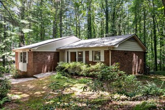 201 Arbor Ln, Hendersonville, NC 28791