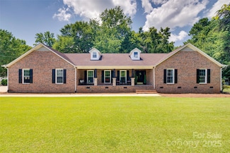 1388 Aragon Beach Rd, Rock Hill, SC 29732