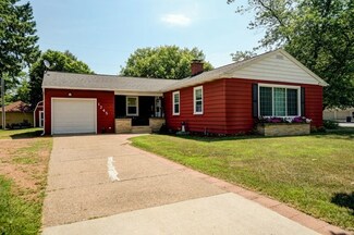 1245 S 6th Ave, Wausau, WI 54401