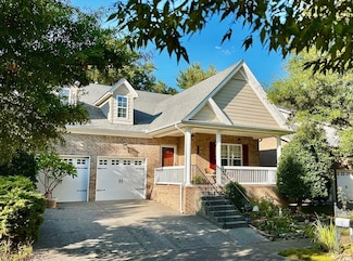 318 Meadowglade Ln, Franklin, TN 37064