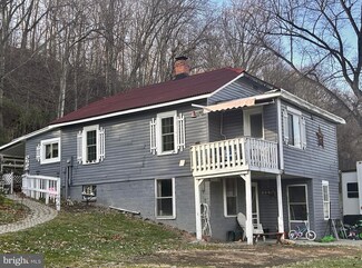 20 Vanmeter Ln, Hedgesville, WV 25427