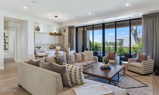 2 Biltmore Estates Dr Unit 101, Phoenix, AZ 85016