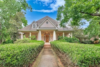 3665 Maranatha Dr, Sugar Land, TX 77479