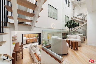 831 14th St Unit 2, Santa Monica, CA 90403