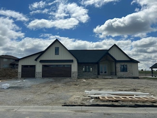 10137 Lakeview Dr, Hanover Township, IN 46373