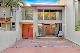8751 Gatehouse Rd Unit 6, Plantation, FL 33324