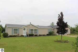 5104 Vance Rd, Grawn, MI 49637
