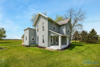 9763 Kramer Rd, Bowling Green, OH 43402