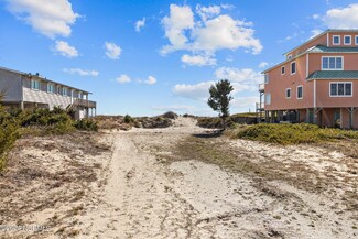 8625 Ocean View Dr, Emerald Isle, NC 28594