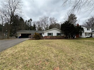 37 Kirklees Rd, Pittsford, NY 14534