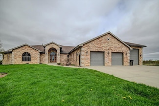 457 Union Rd, Brooklyn, WI 53521