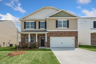 3102 Middle Creek Ln, Greensboro, NC 27405