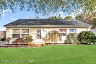 82 Schooner Ave, Barnegat, NJ 08005