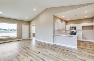 5501 N Sandkey Ct, Wichita, KS 67204