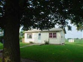 210 N Stokes St, Boswell, IN 47921