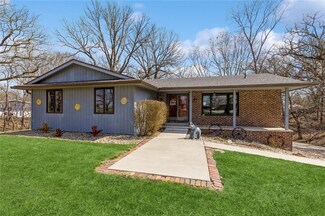 9445 NE Timber Creek Dr, Bondurant, IA 50035