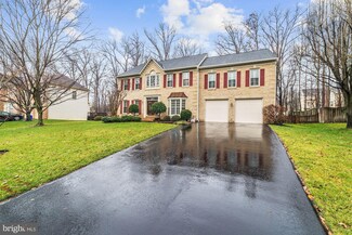 8536 Oak Chase Cir, Fairfax Station, VA 22039