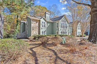 3209 Canyon Point Cir, Roswell, GA 30076