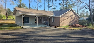 51 Hall Rd, Cairo, GA 39828