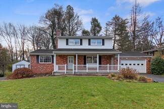 1 Conway Dr, Middletown, PA 17057