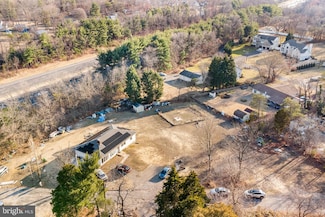 5 Birch Dr, Mount Laurel, NJ 08054