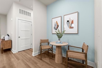 2648 Sandy Plains Rd Unit 215, Marietta, GA 30066