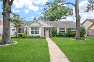 2730 Manila Ln, Houston, TX 77043