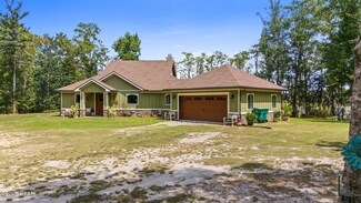 3130 Magnolia Dr, Chipley, FL 32428