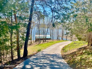 711 Norris Shores Dr, Sharps Chapel, TN 37866