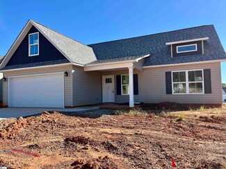 200 Kahlen Ct, Gantt, SC 29673