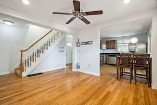 3 1/2 Beacon Ct, Nashua, NH 03064