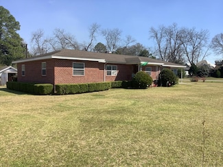 132 Washington St SW, Warwick, GA 31796