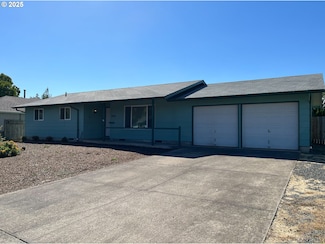 4668 Thunderbird St, Eugene, OR 97404