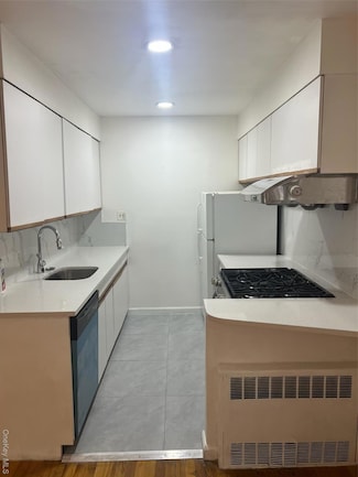 69-21 229th St Unit 1, Oakland Gardens, NY 11364