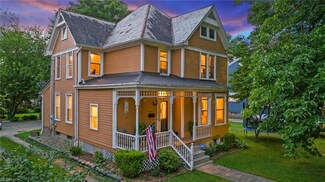 803 3rd St, Marietta, OH 45750